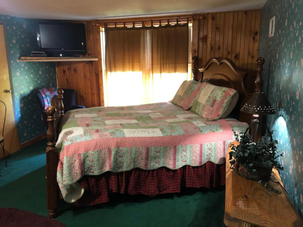 Smokies Bed And Breakfast - Evergreen Cottage Inn Pigeon Forge Εξωτερικό φωτογραφία