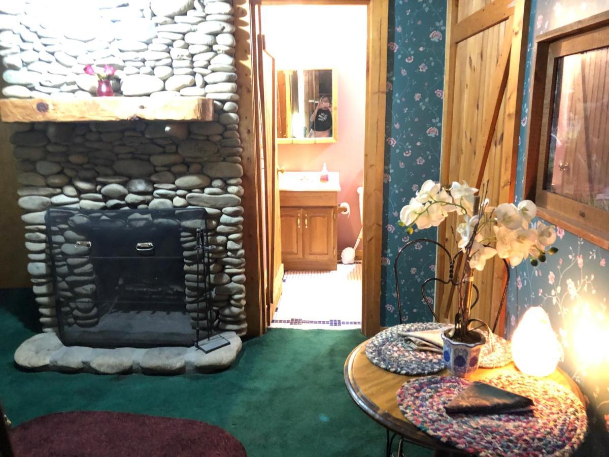 Smokies Bed And Breakfast - Evergreen Cottage Inn Pigeon Forge Εξωτερικό φωτογραφία