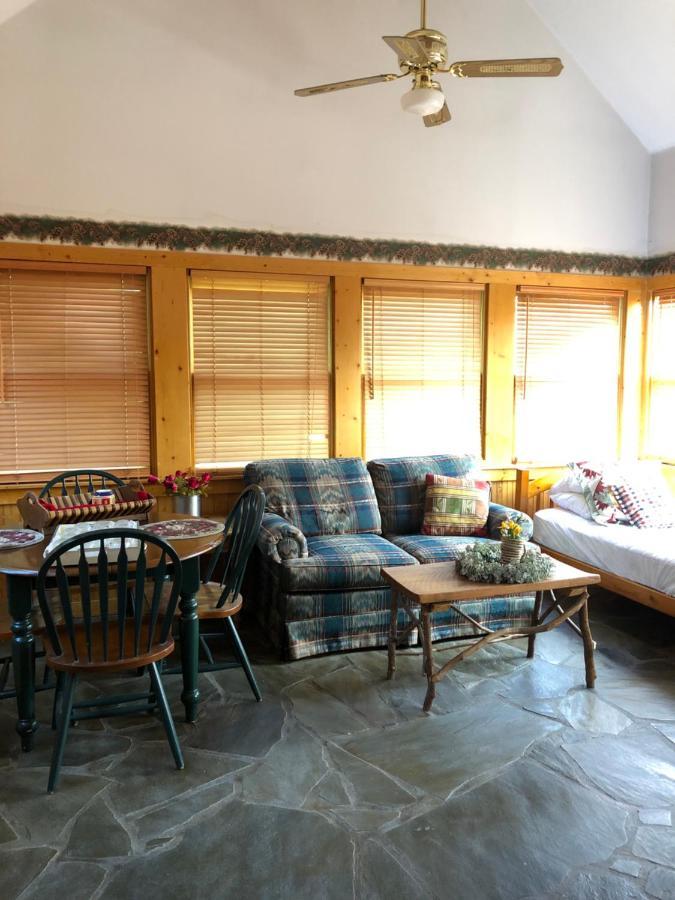 Smokies Bed And Breakfast - Evergreen Cottage Inn Pigeon Forge Εξωτερικό φωτογραφία