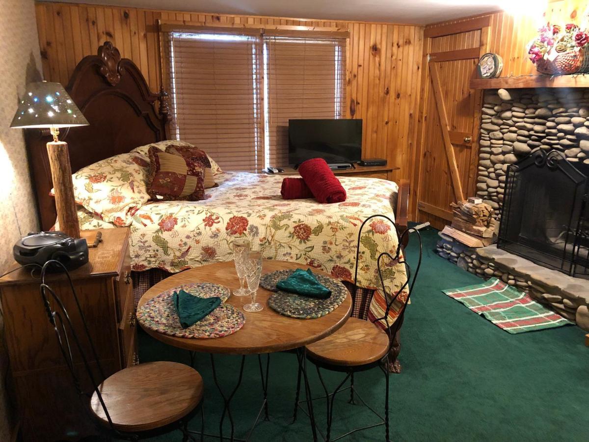 Smokies Bed And Breakfast - Evergreen Cottage Inn Pigeon Forge Εξωτερικό φωτογραφία